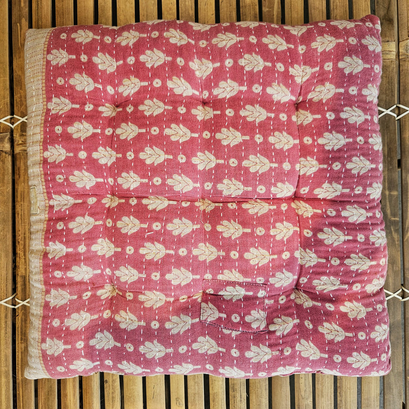 Sari hynde 40x40 h. 4 cm