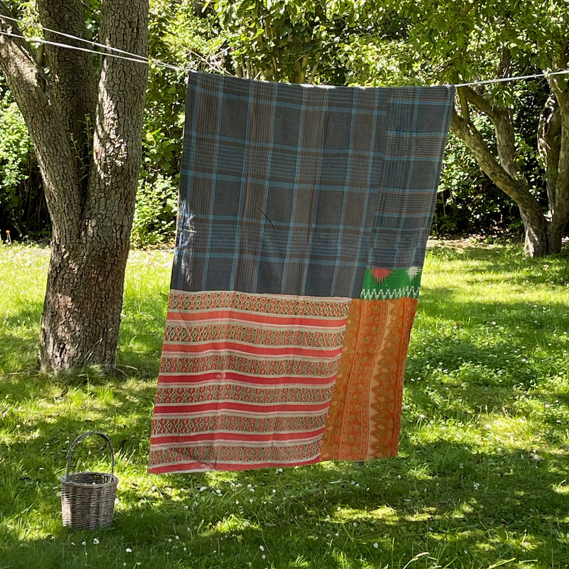 Sari Kantha tæppe
