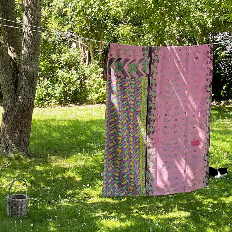 Sari Kantha tæppe