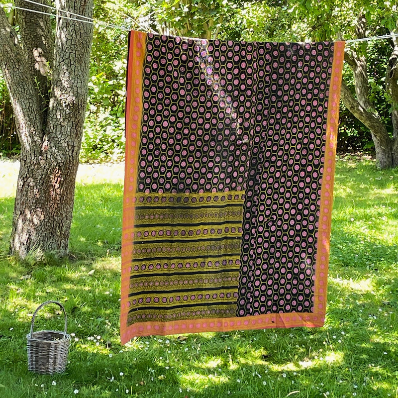 Sari Kantha tæppe